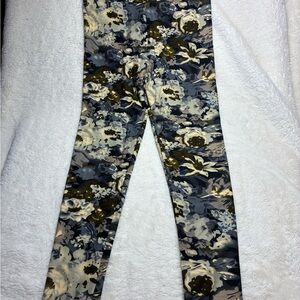 Simple Addiction Tween Leggings - Gray and Olive Floral